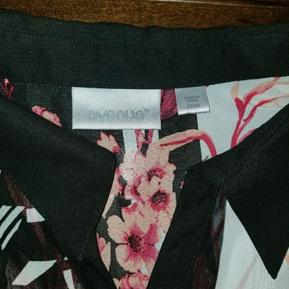 Top - Picture 5 of 5